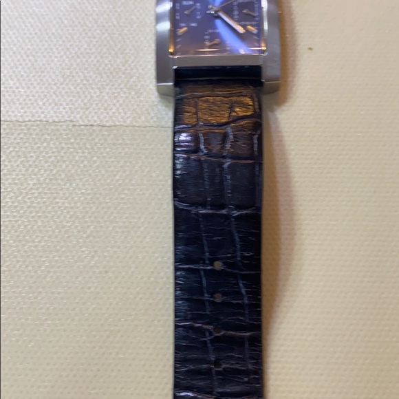 Kenneth Cole blue face, with black band - Picture 2 of 3